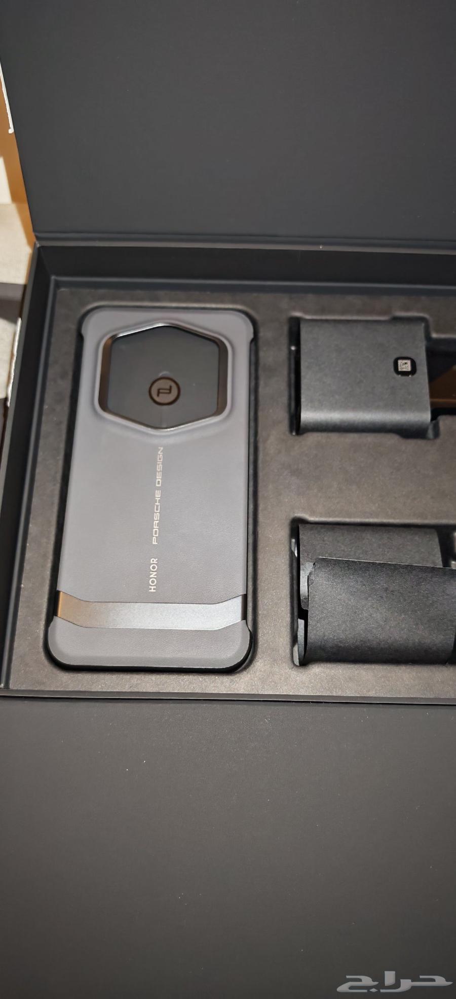 للبيع جوال هونر بورش 7 رام 24 ذاكرة 1 تيرا64367901737859112