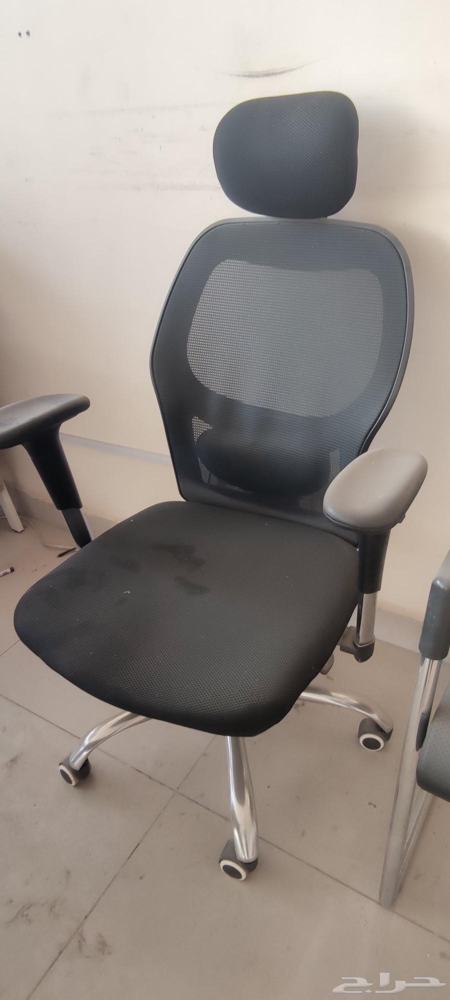 كراسي مكتب بحاله نظيفه64369176164097110