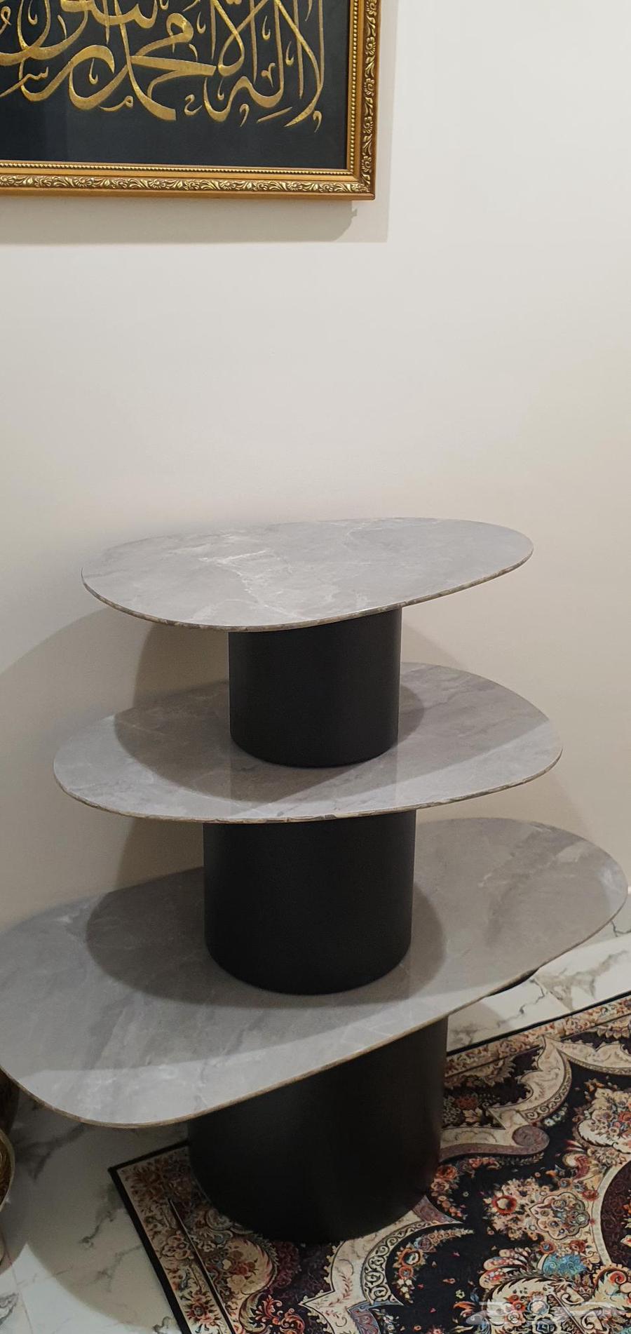Semi-new marble tables64367040626817110