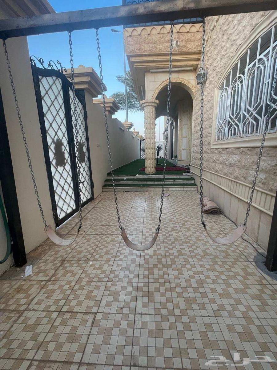 للبيع مرجيحة البيع مستعجل ولايجي الا صامل64371379654274112