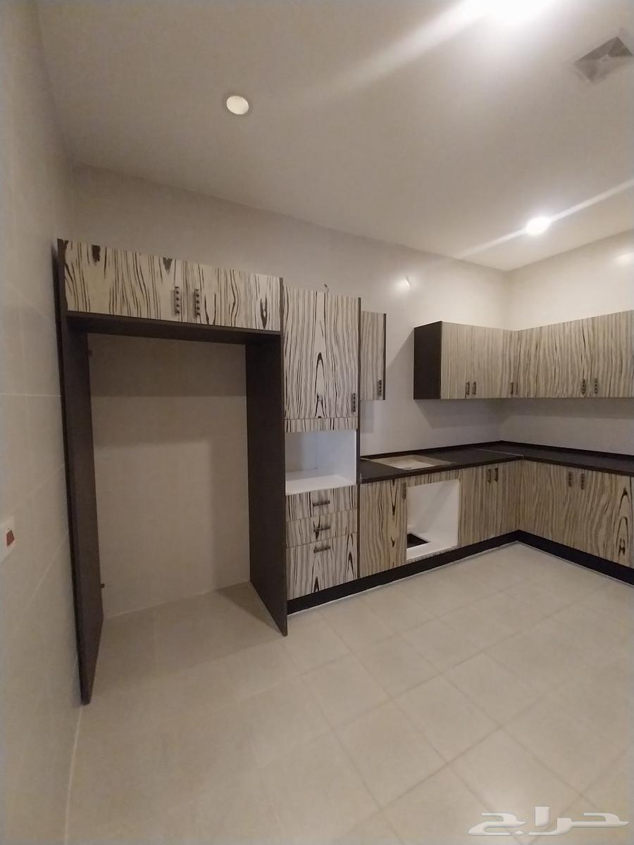 مطبخ إيطالي نظيف استخدام بسيط جدا64372930727042110