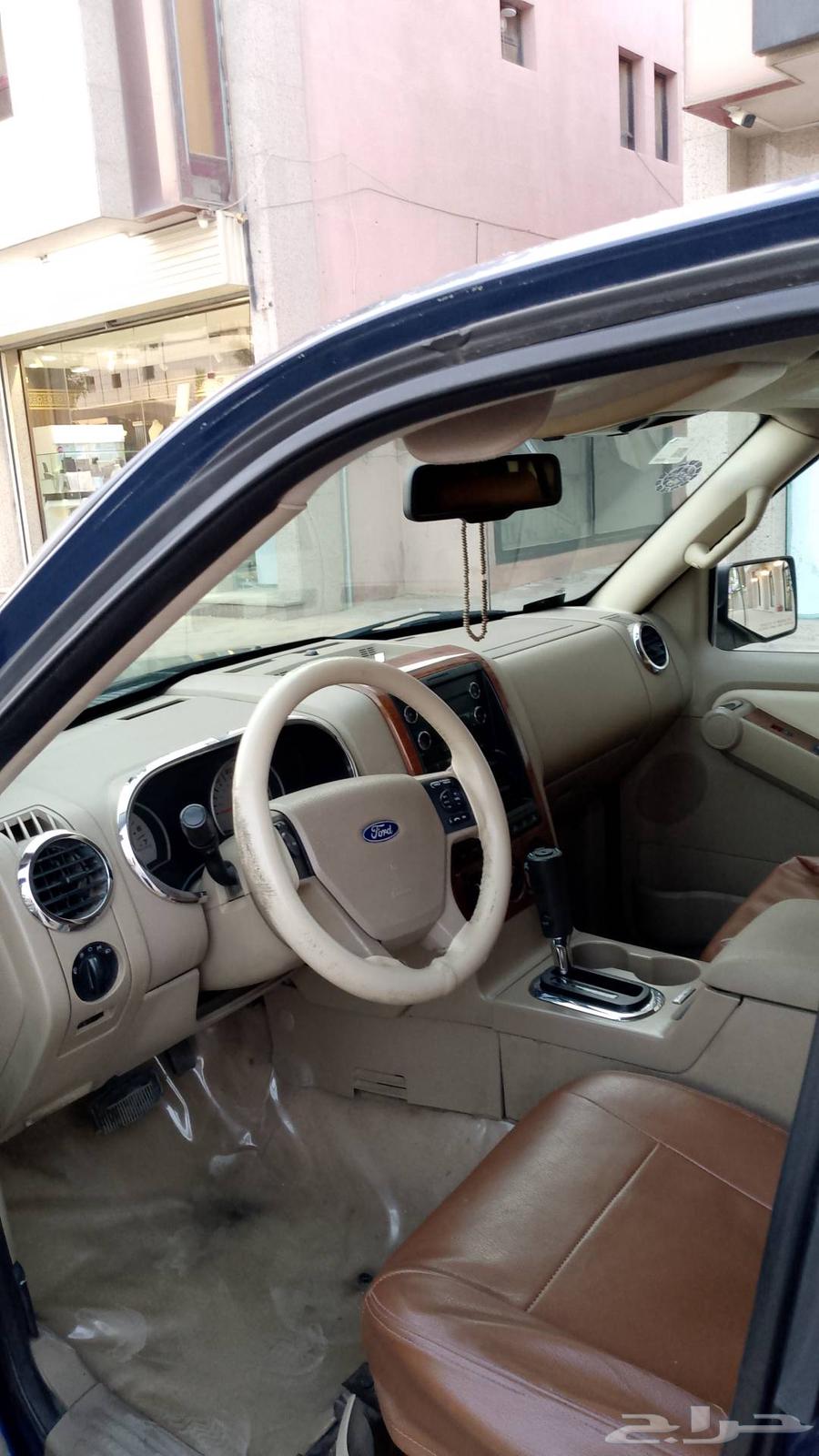 Ford Explorer 200864101814288514111