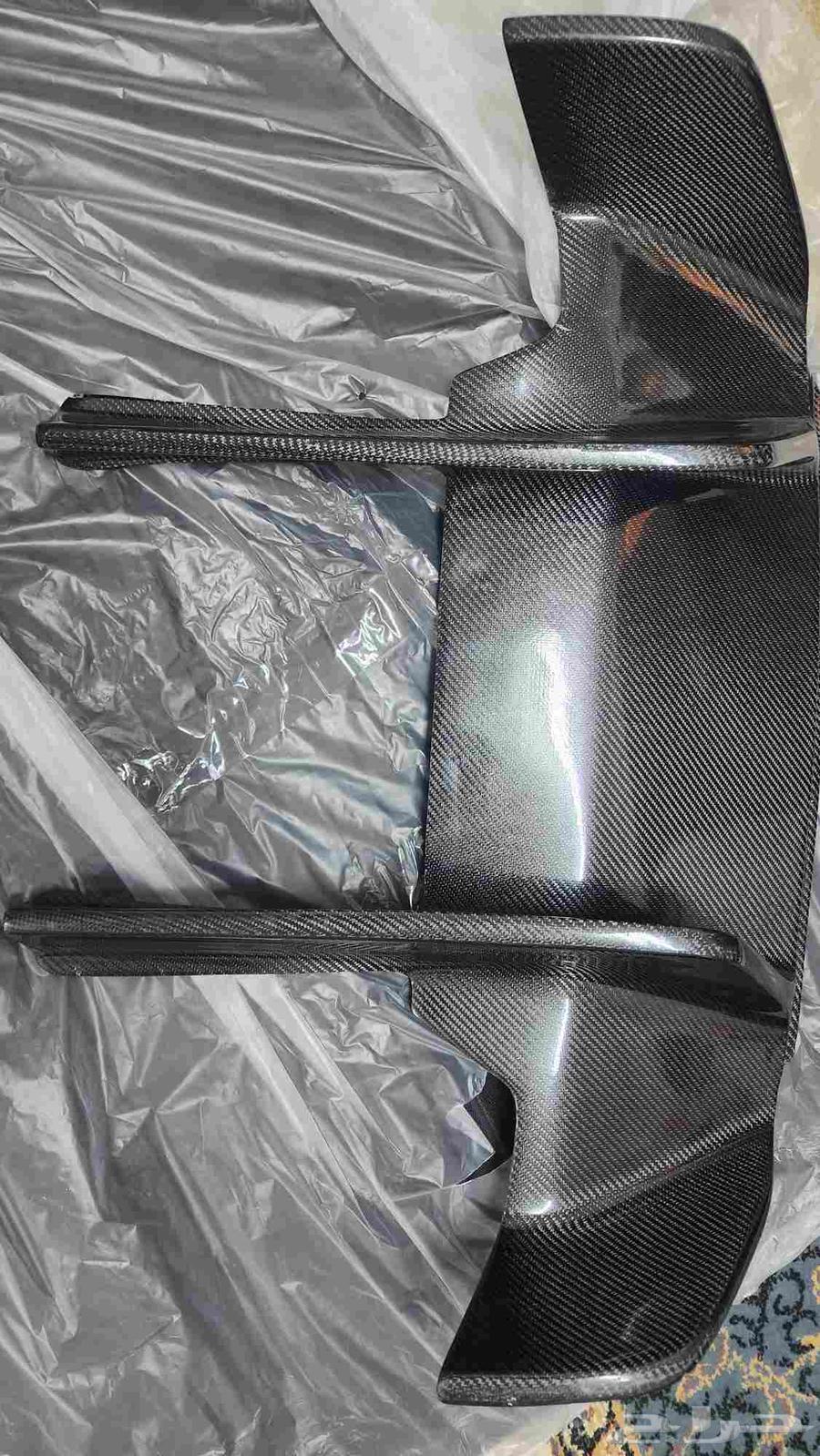 BMW M6 F12 F13 center carbon fiber diffuser63388970802179112