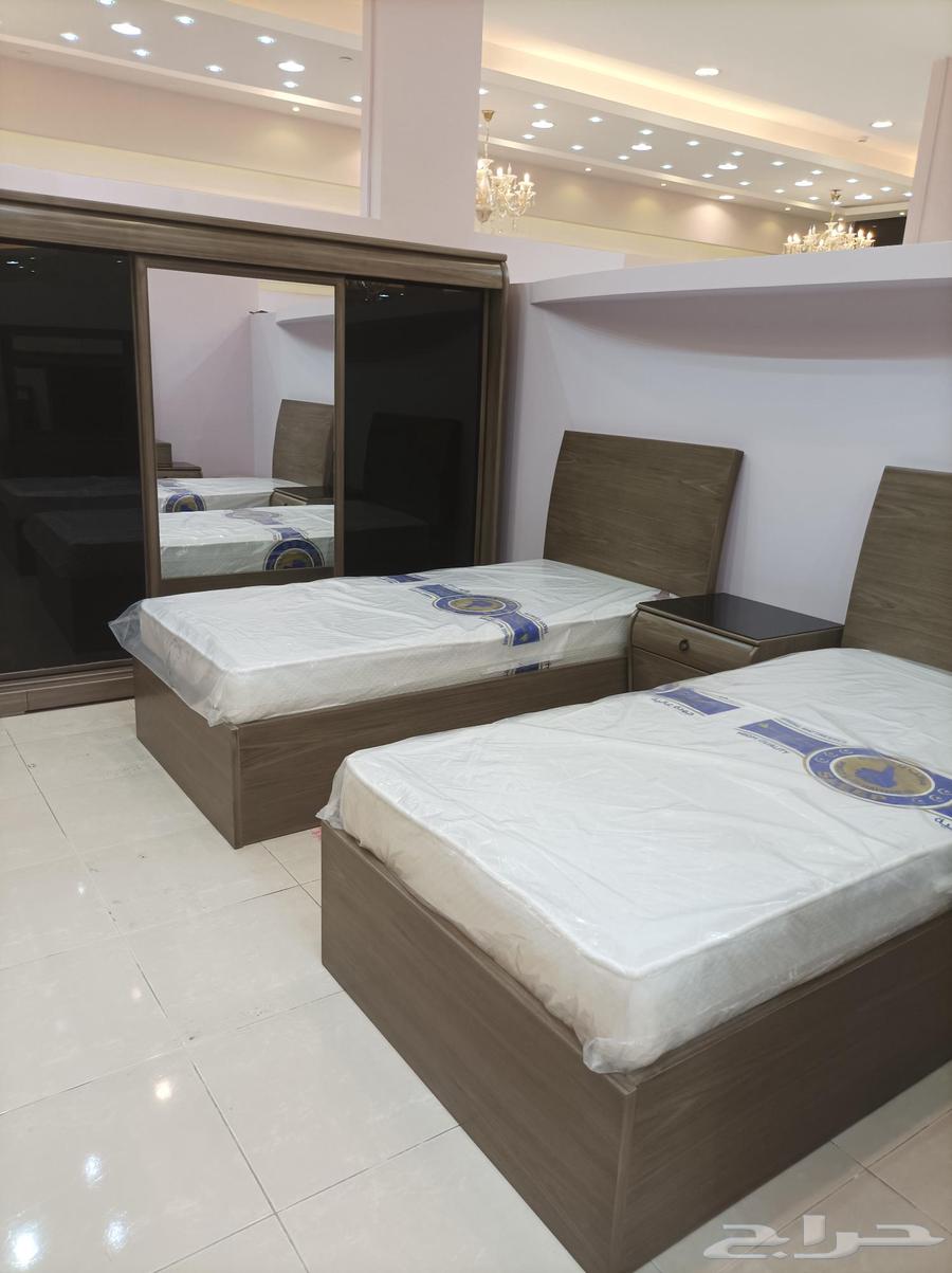 Bedrooms, sofas and curtains63613920037377112