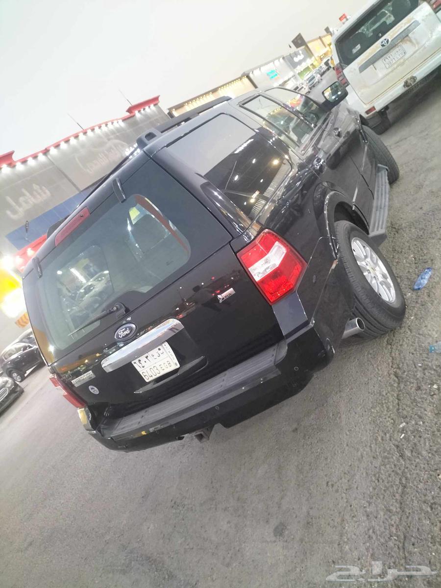 Ford Explorer64101815578881111