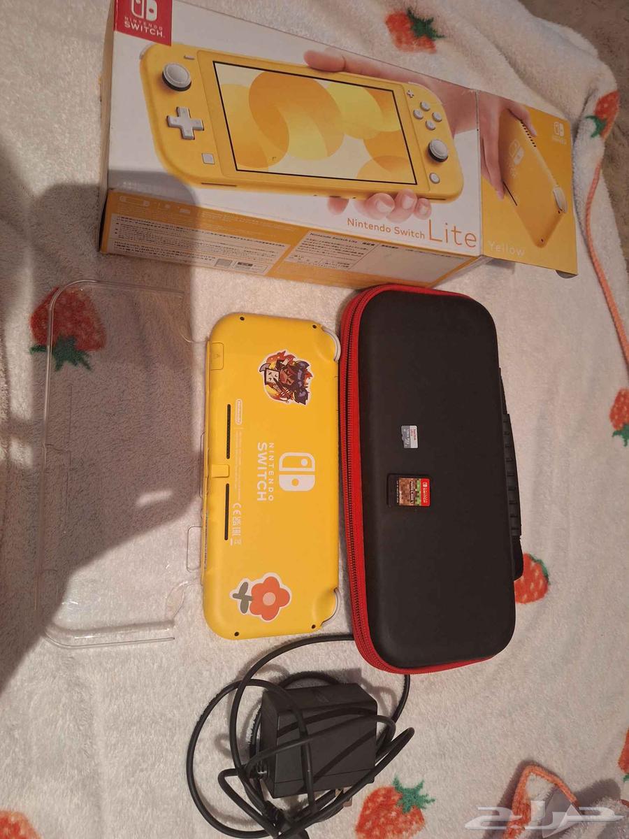 فرصة لهواة Nintendo وMinecraft جهاز سويتش لايت اصفر63870217345410111