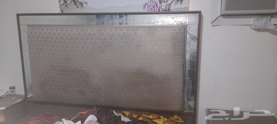 غرفة نوم أمريكى بحالة ممتازة .تتكون من 6 قطع64386683165057113