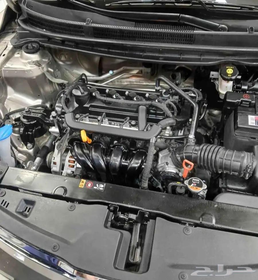 X تُستخدم للبيع، ناقل حركة أوتوماتيكي، استهلاك الوقود 121 كم/لتر، سنة الطراز64523401308673113