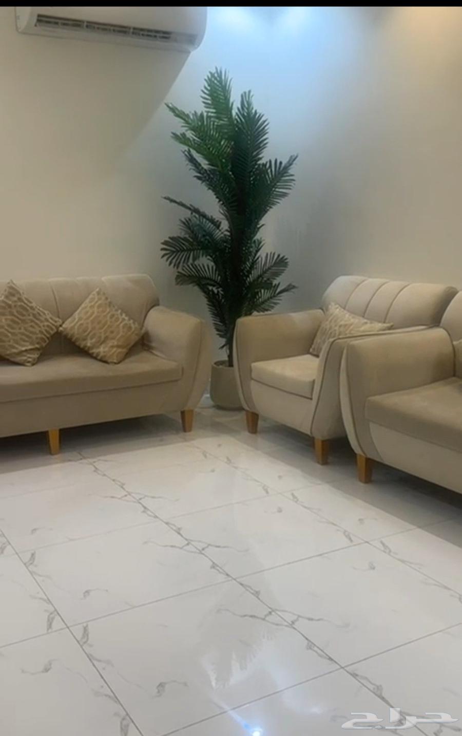 كنب شبه جديد للبيع64377447248002111