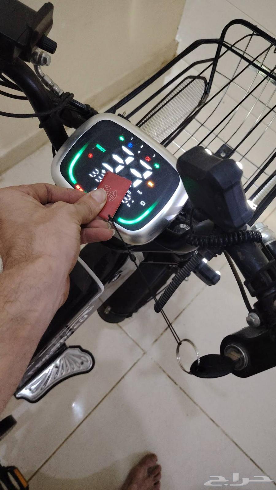 سكوتر روسي بطاريتين نظيف للبيع64385859572993110