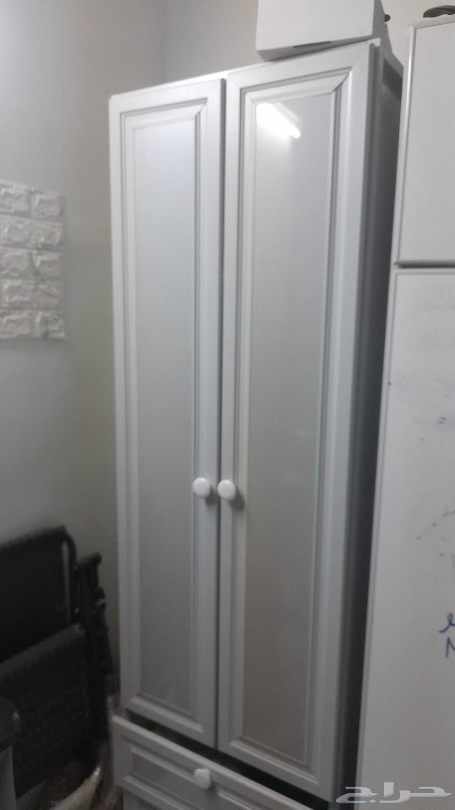 ثلاثه دواليب المنيوم ملابس   وكتب64389239025411110