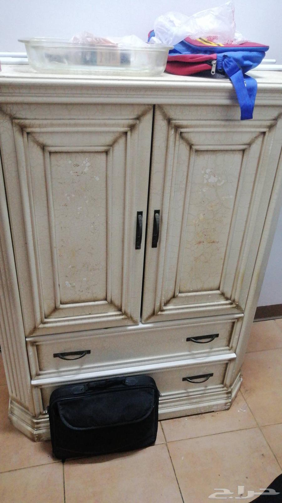 الدولاب الأبيض 150 والصغير لوجه الله تعالى طاولات لوجه الله64384772624002110