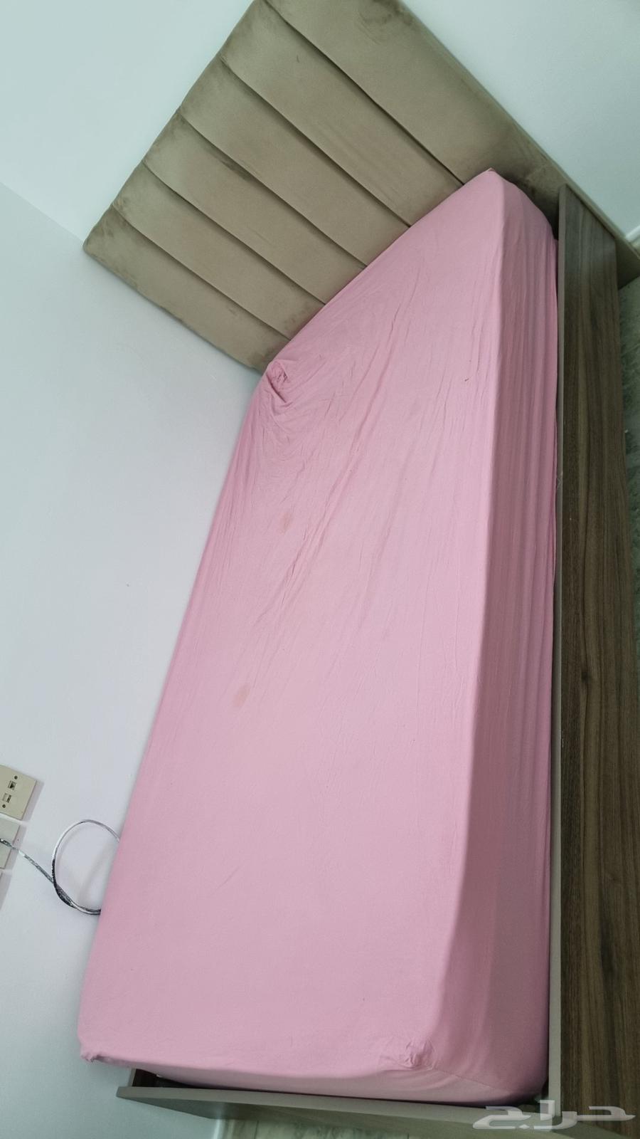 سريرين ابو نفر استخدام نضيف بدون مرتبة64377491213953110