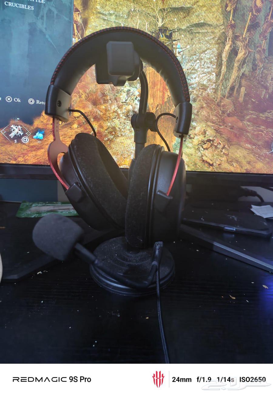 HyperX gaming headphones used for two months, like new, asking 18064385859550209110