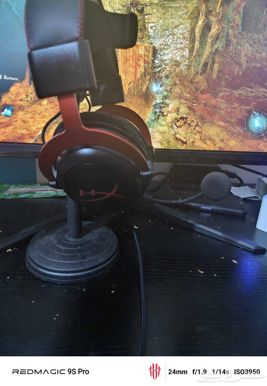 HyperX gaming headphones used for two months, like new, asking 18064385859550209111