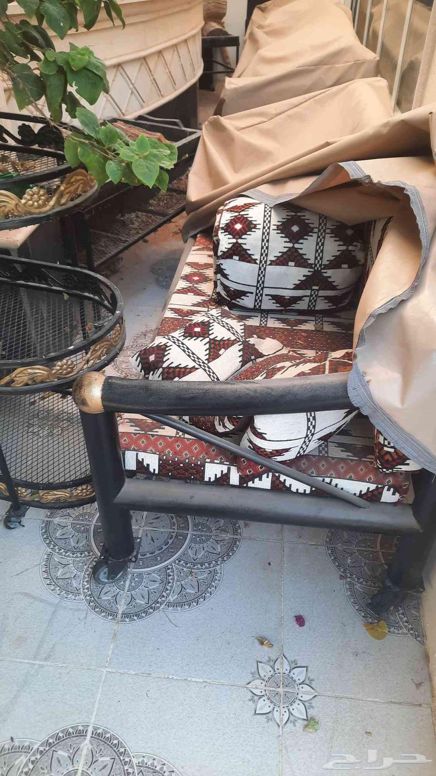 خمس كراسي للبيع اخو جديد لهم كفرات64389308494594111