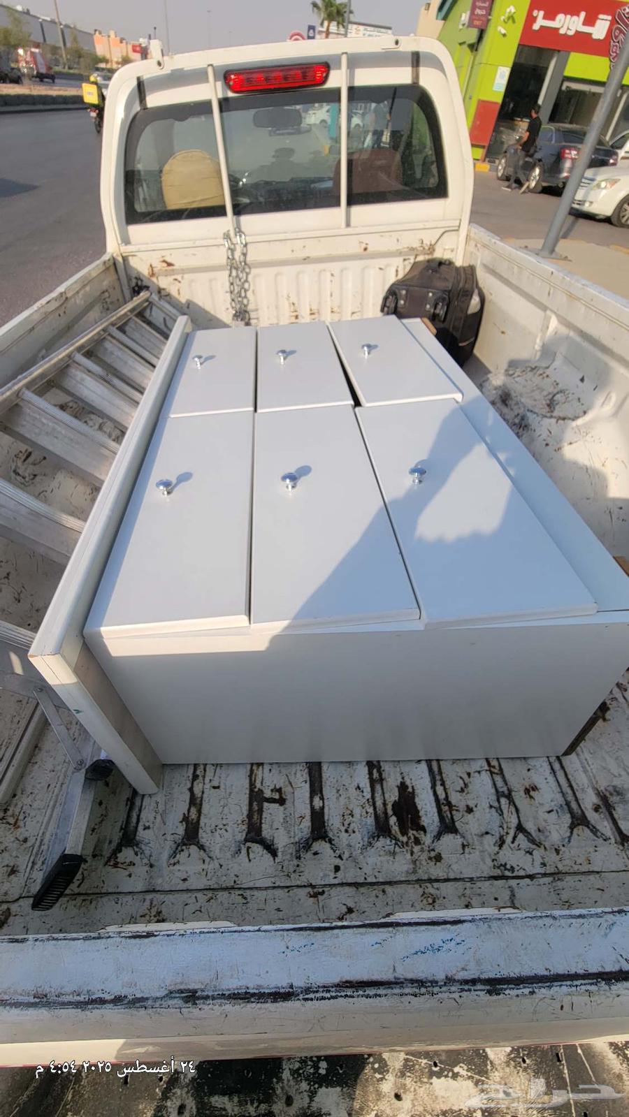 طاوله لللبيع64378411458305110