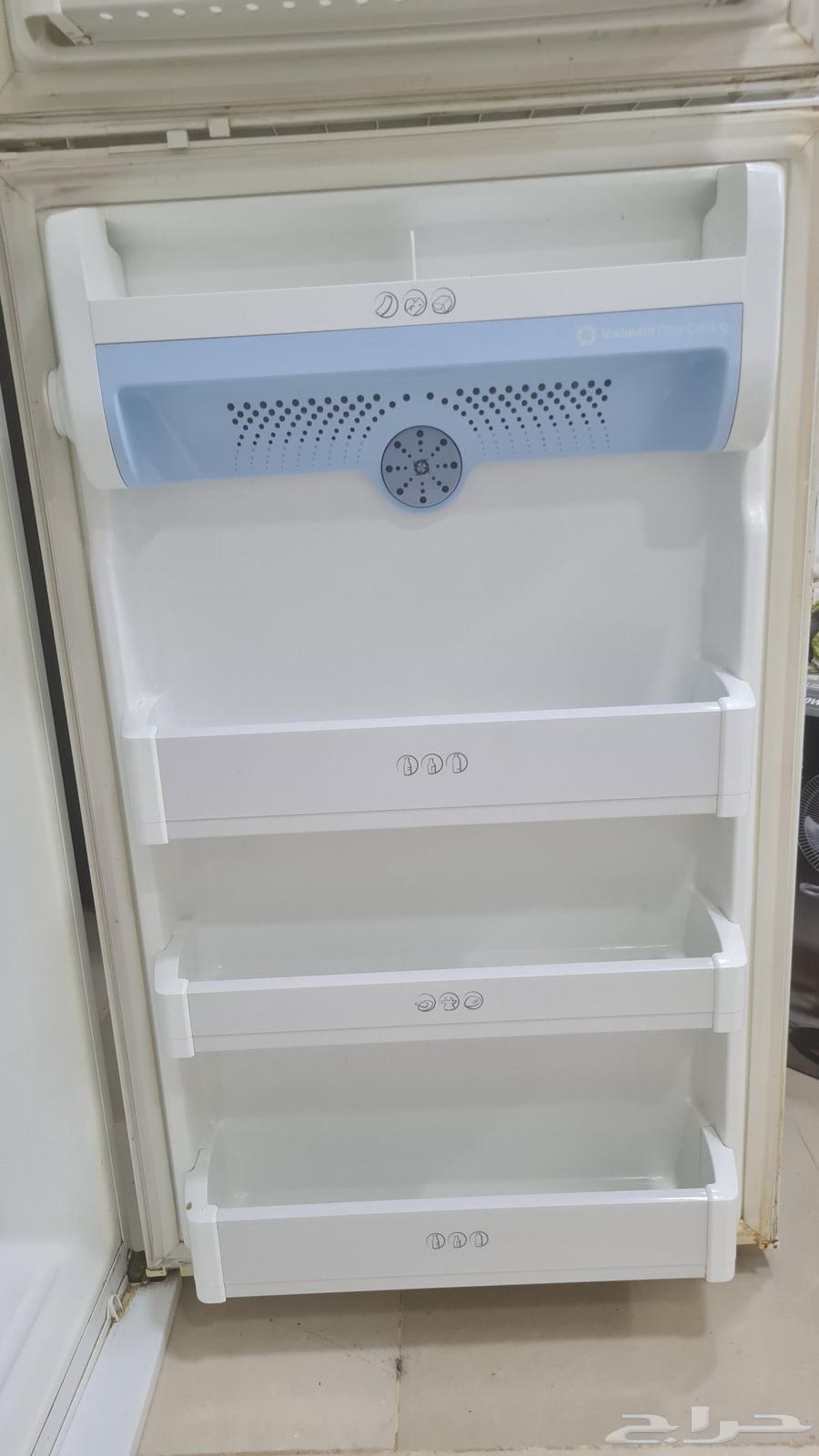 ثلاجة للبيع بظهرة لبن 14 قدم lg واتس64377944469249110