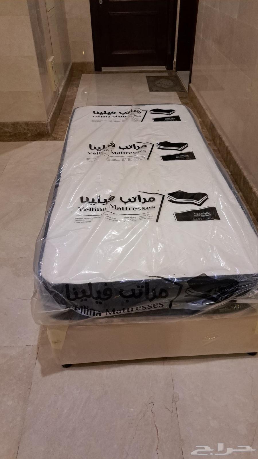 Box and mattress64378440406785110