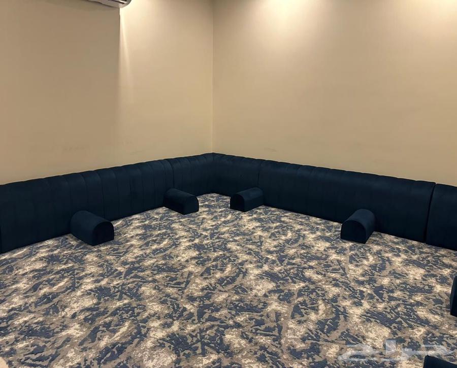 A set, wardrobe, and floor seating all for 550 SAR64378017959298114