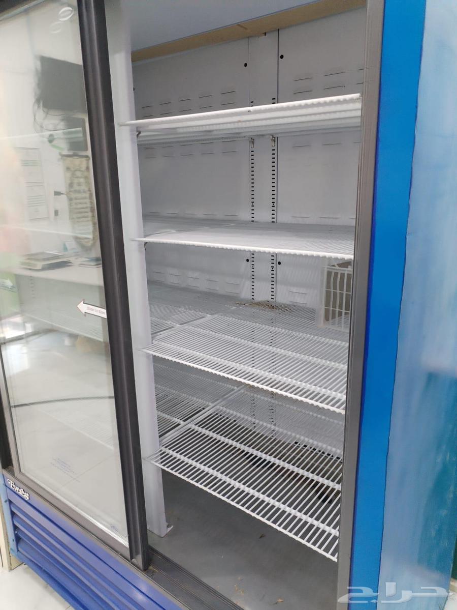 ثلاجة ورفوف محل خضروات وفواكة64382541756417110