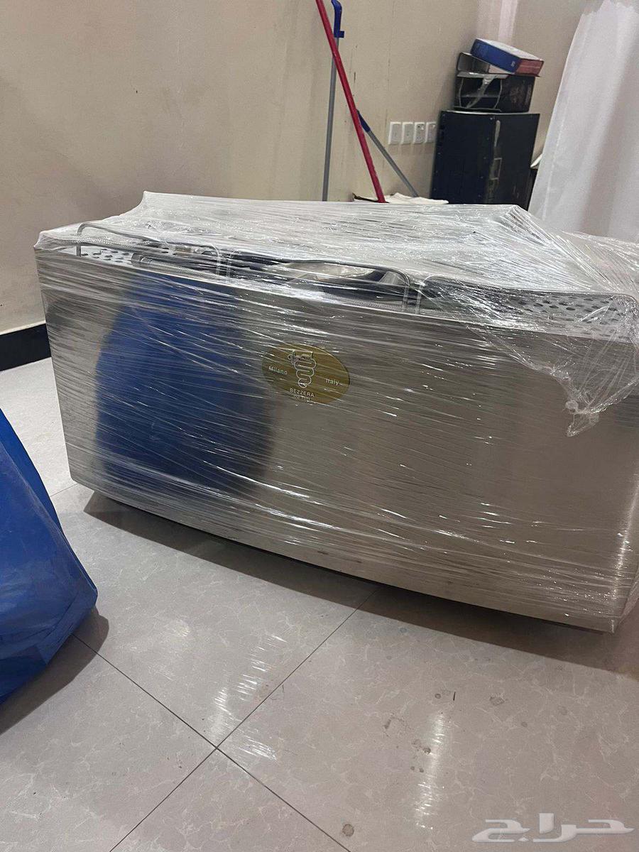 صانعة قهوة64391604698242112