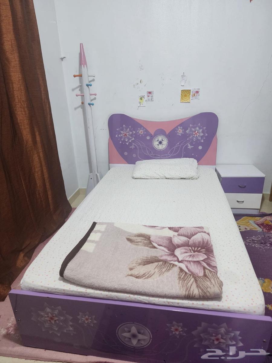 سرير أطفال ايكيا و غرفة بنت بحالة ممتازة لأعلى سعر64385648589955112