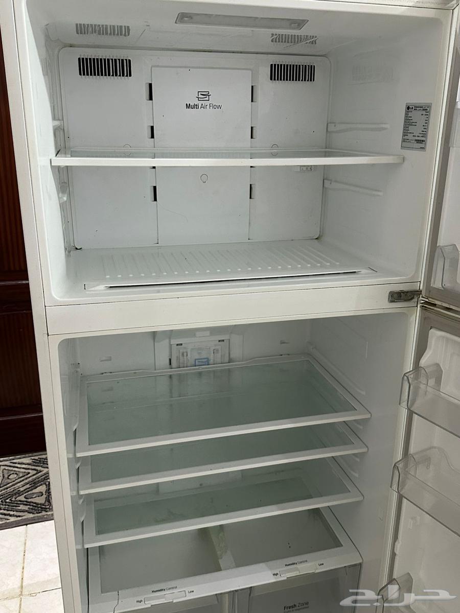 ثلاجه مع القاعده شبه جديد64391673701123114