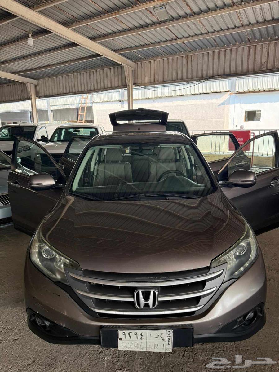 هوندا سي ار في 2014 وكاله بدون حوادث64525081323010110