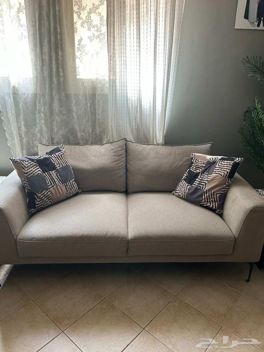 أثاث للبيع كله بحالة ممتازة64379079354497112