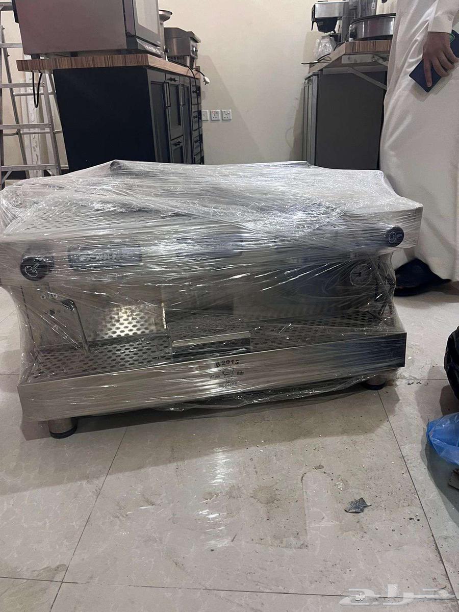 صانعة قهوة64391604698242111