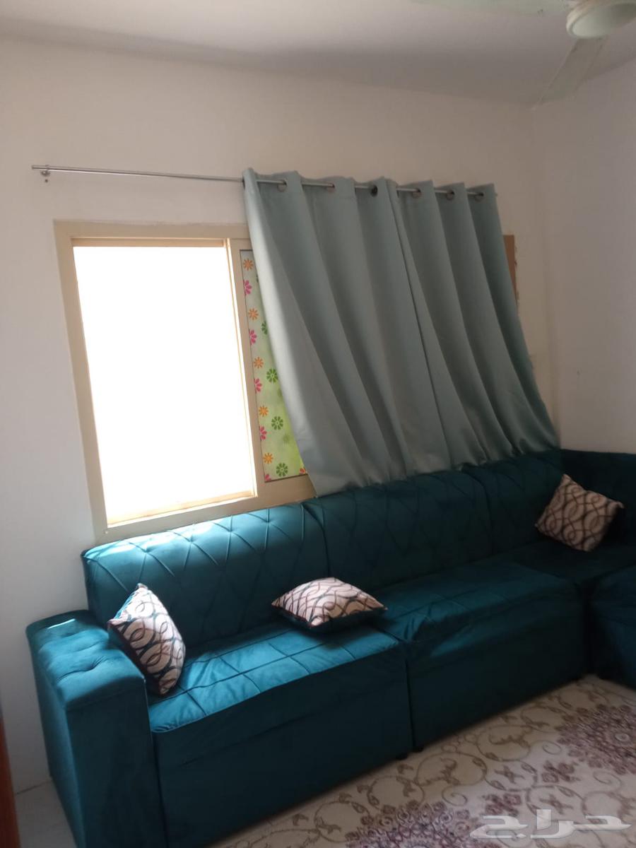 Corner sofa for sale with carpet, curtain and table - Aqla64377019216641111