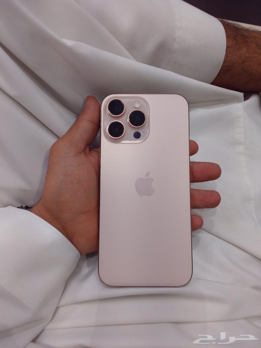 iPhone 16 Pro Max used, very clean, comes with all accessories, screen replaced64385775644547110