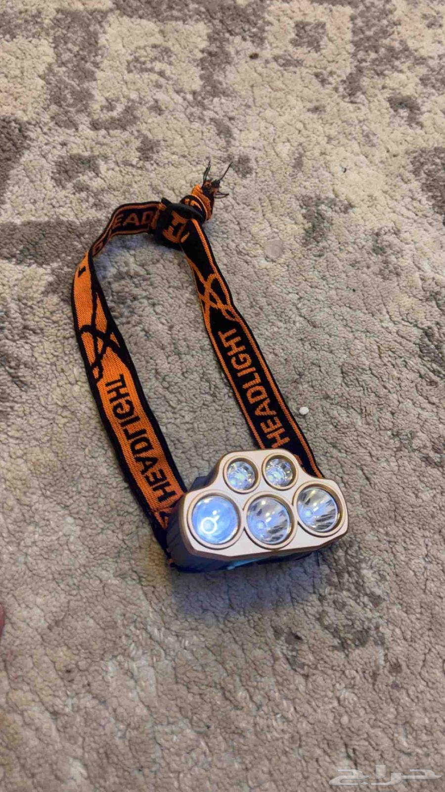 Excellent headlamp, take it with the box and charger64385942619522110