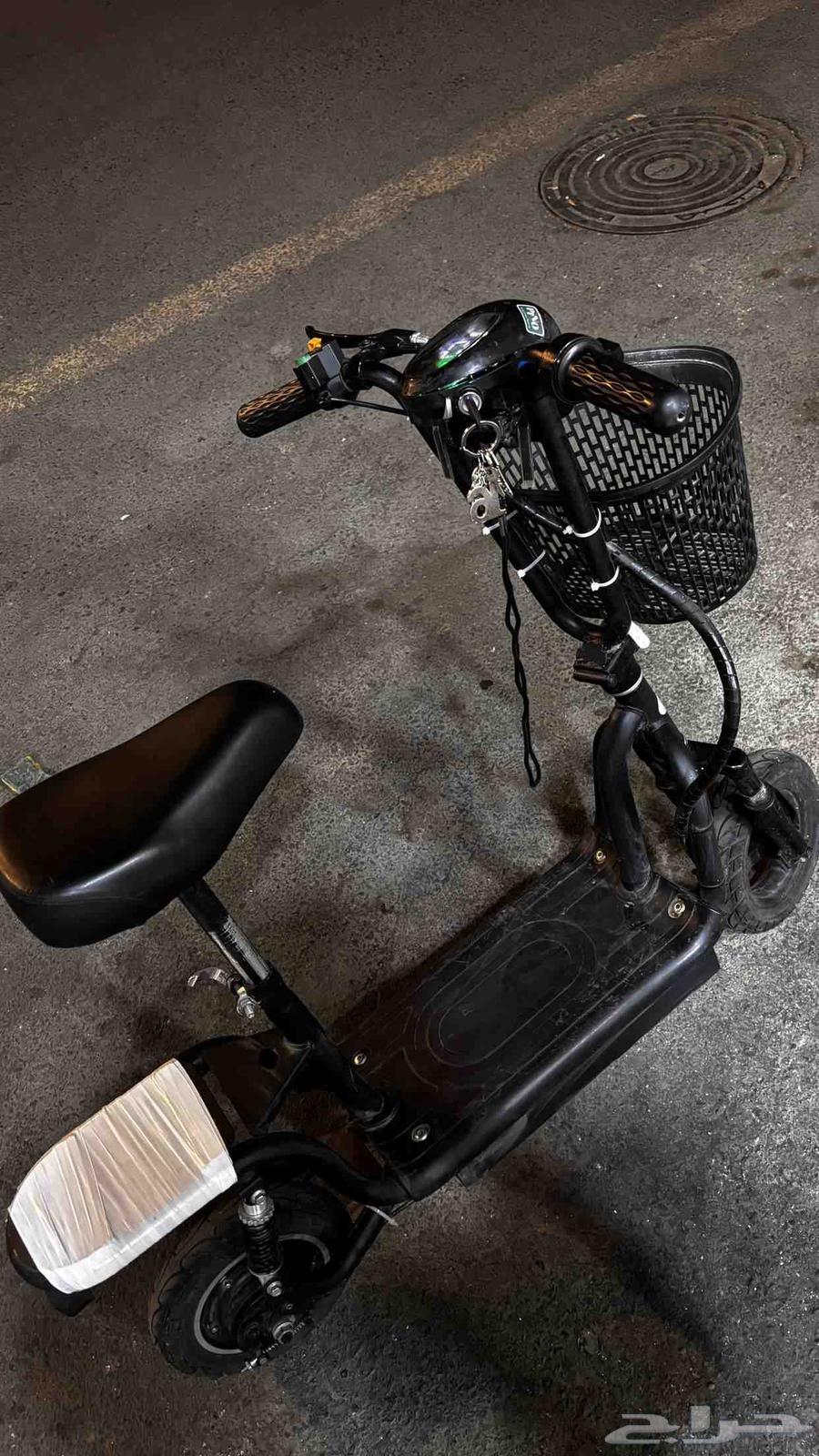 سكوتر للبيع.64391065111427110