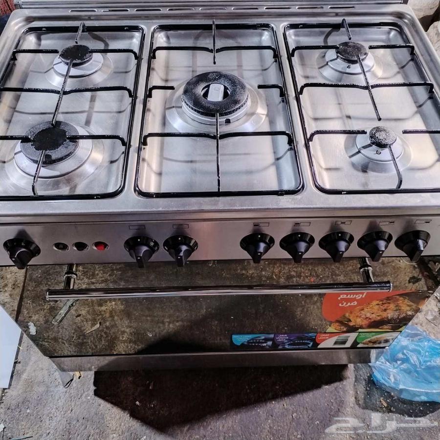فرن غاز ممتازه جدا ومعه ضمان شهر ليش به اي عيوب شغال ممتاز64379443402627113