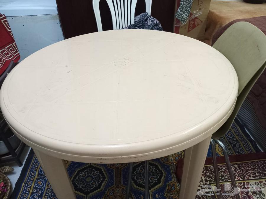 مكيف شبه جديد . كنب طاولة . تلفزيون 50 بوصة جديد64387579124483114