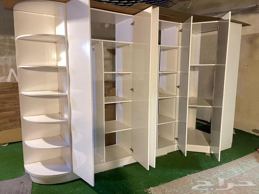 دولاب من المستودع شويه في الجراح الخشب مصري شغل وطني الخشب ا64387132311681111