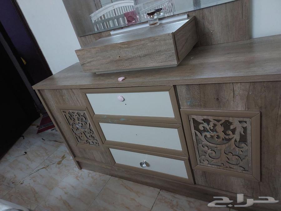 غرفة نوم كبيرة وجميلة للبيع64382790601346111