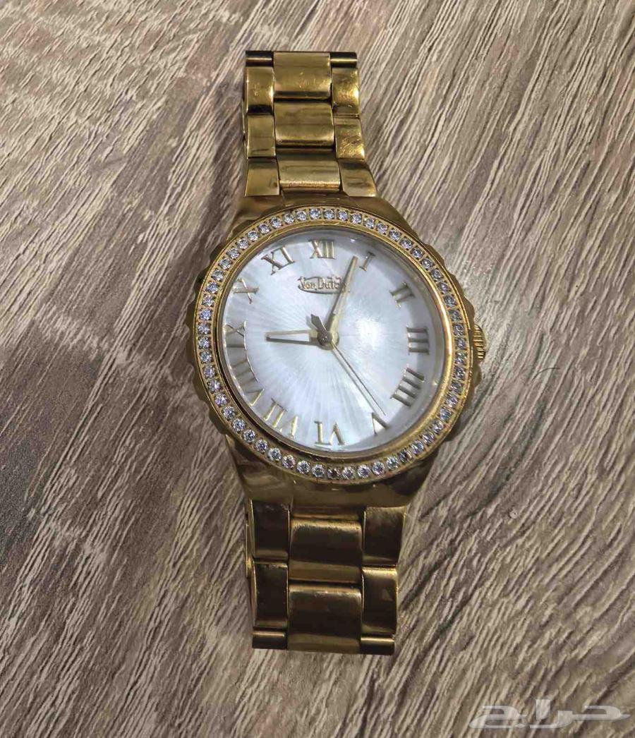 ساعة للبيع64384272813185110