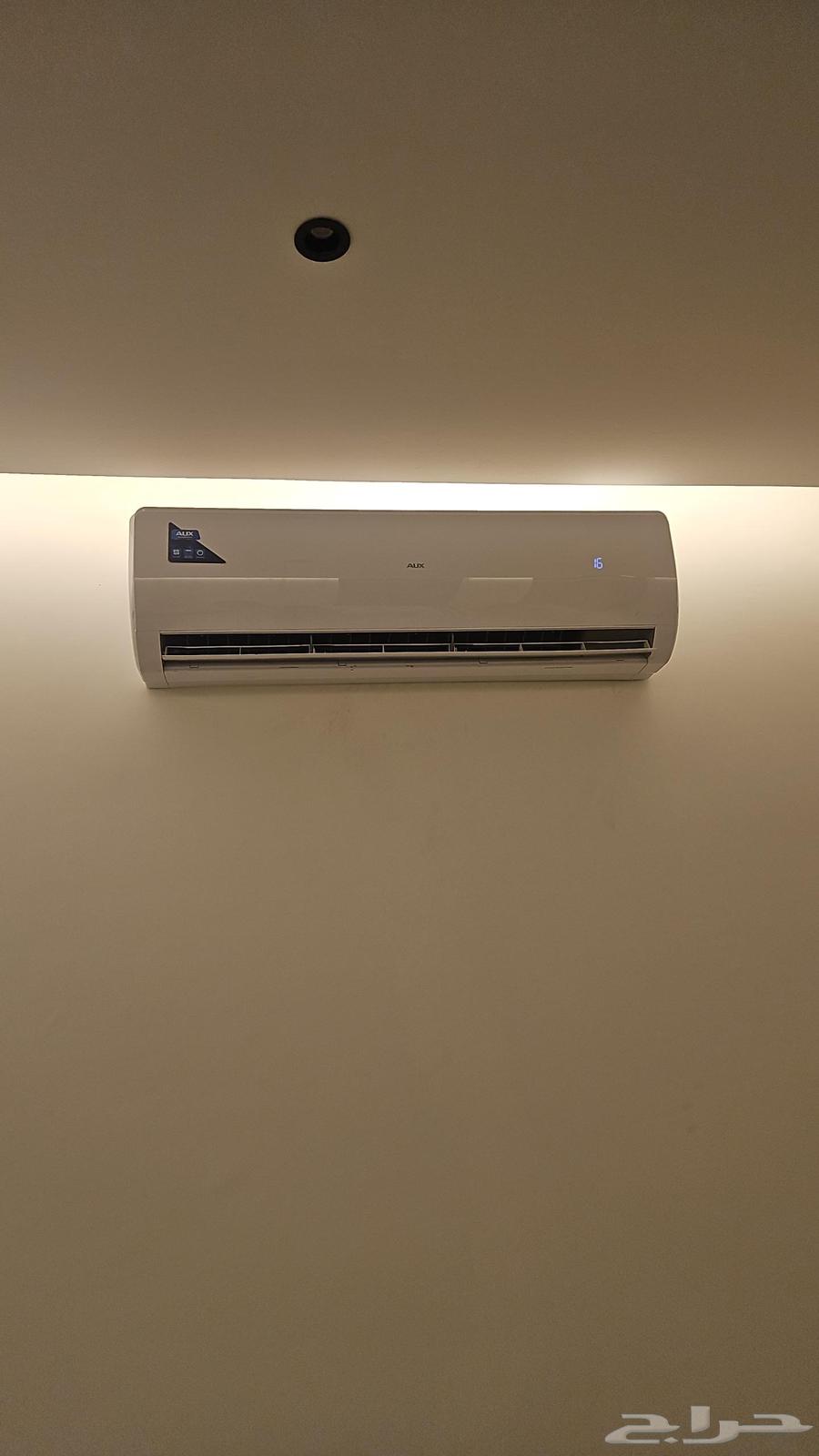 3 Ton Split Air Conditioner, Semi-New, Very Light Use AUX64383760441346111