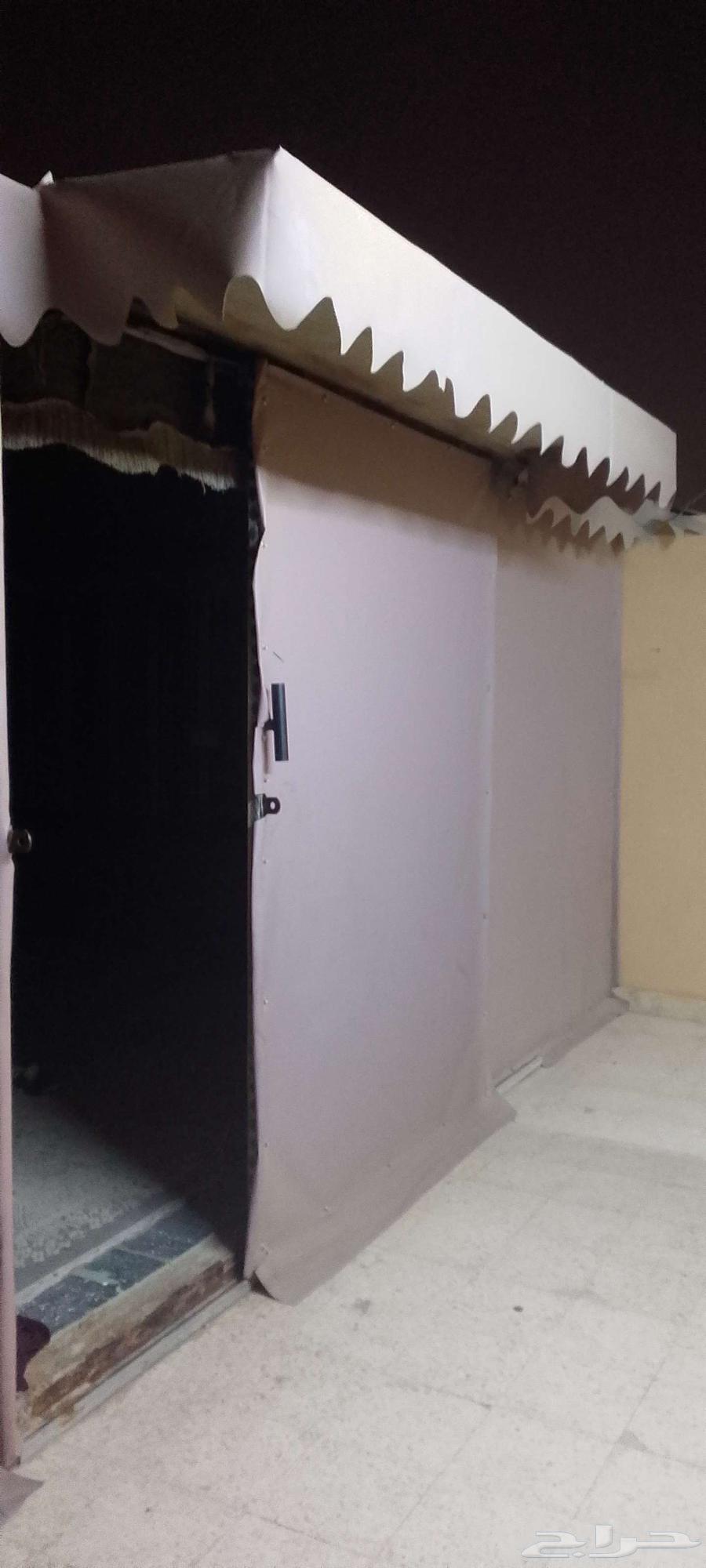 خيمه نظيفه مع اغراضها64384952406275114