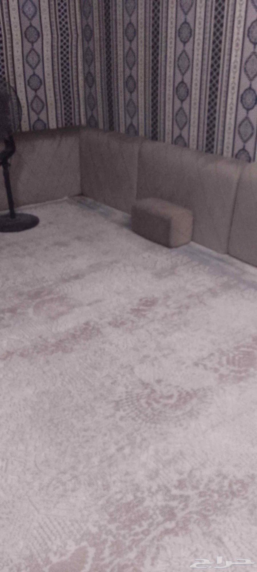 خيمه نظيفه مع اغراضها64384952406275111