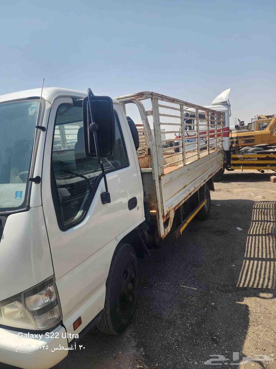 دينه ايسوزو 2008 للبيع مخزن ماشي 69 الف فقط64387411178371110