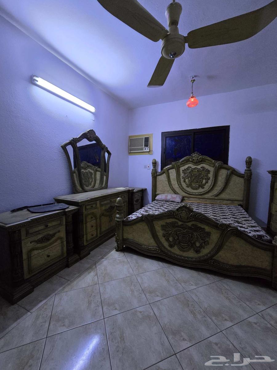 غرفه نوم كما هو موضح في الصور64385928617731112