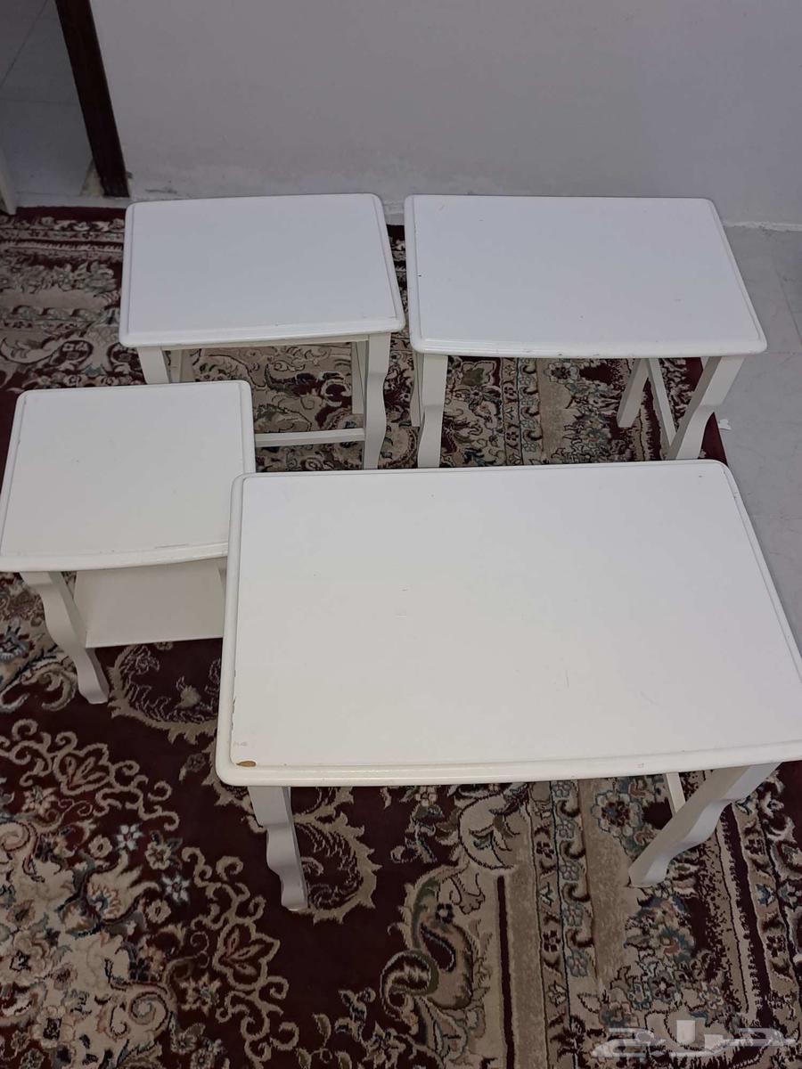 طاولات للبيع 1 كبيره و4 متنوعة الحجم نفس الصوره64382321212929111