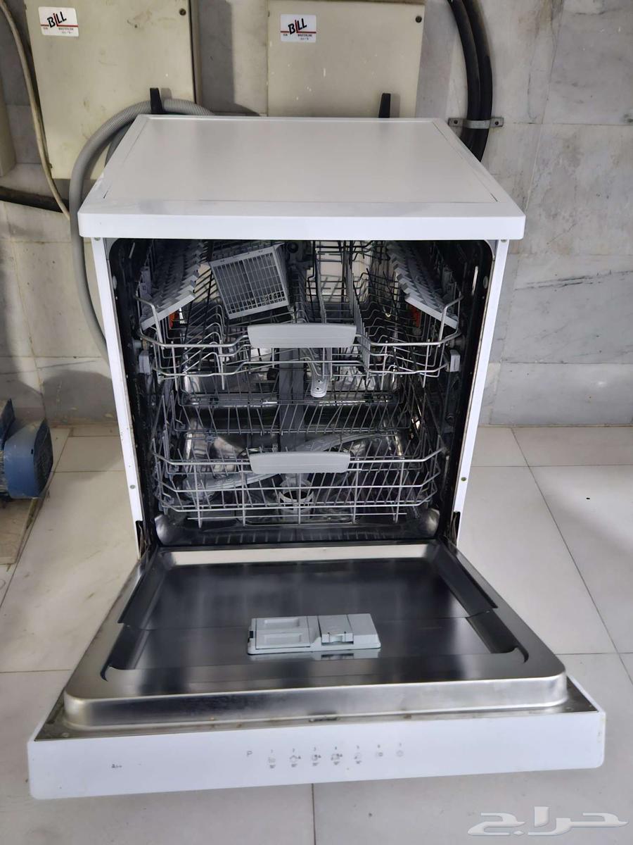 غسالة صحون اريستون اخت الجديد64381410944899111