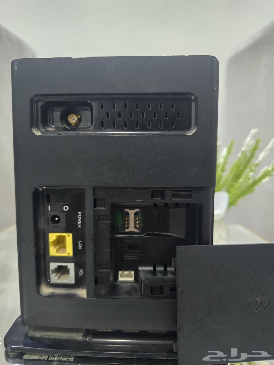 Huawei router from STC64385648653698111