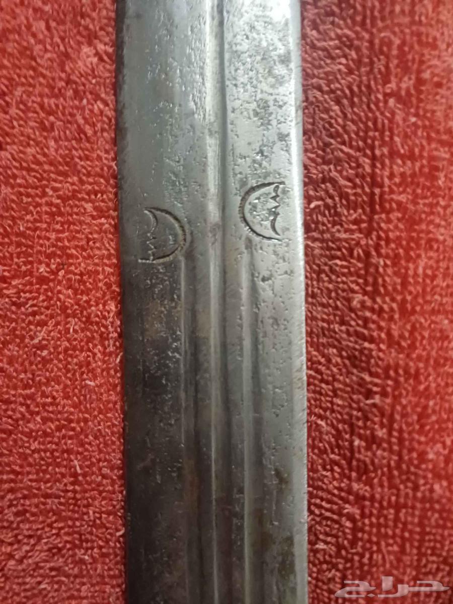 لعشاق التحف سيف انتيك من زمن الاجداد عمر مايقارب 300 عام64379775944705114