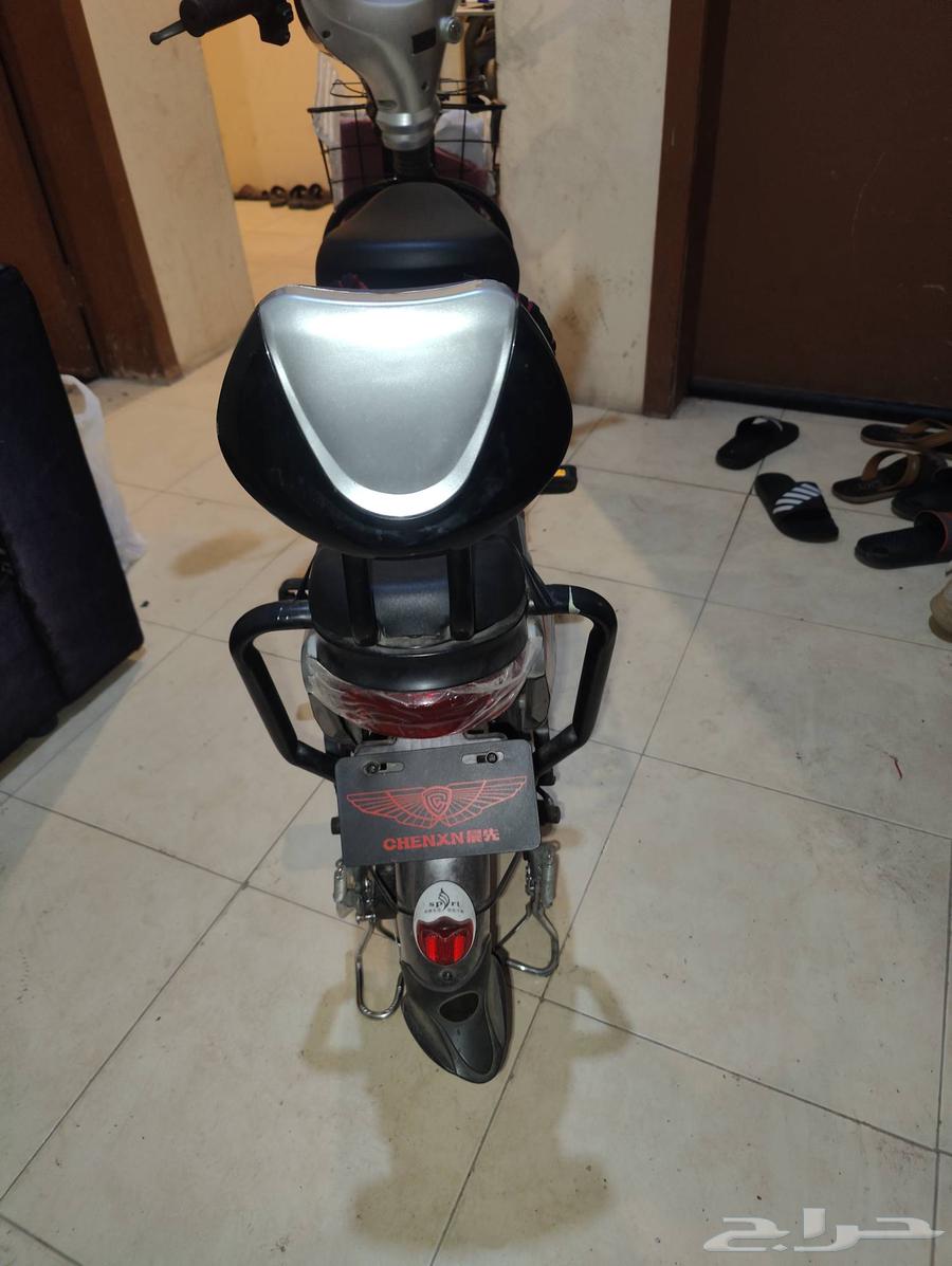 سكوتر كهربائي بحالة جيدة جداً64391243365251110